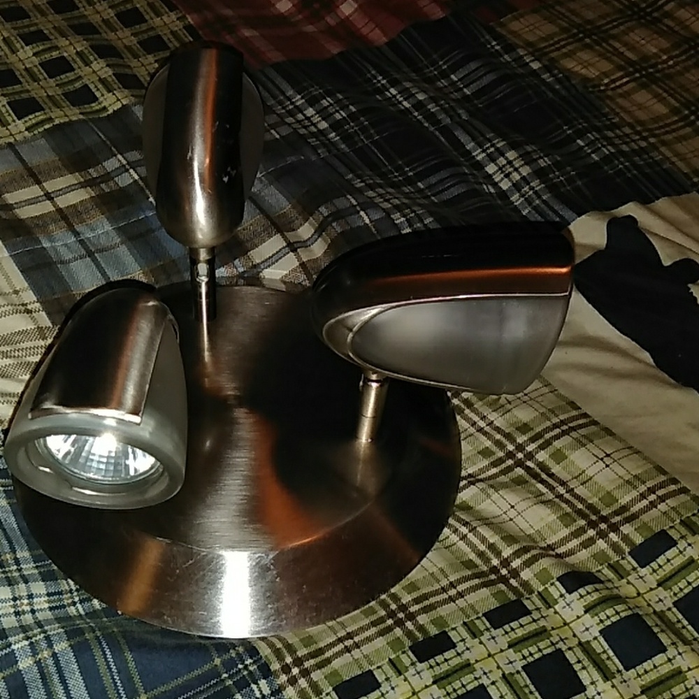 Light fixture